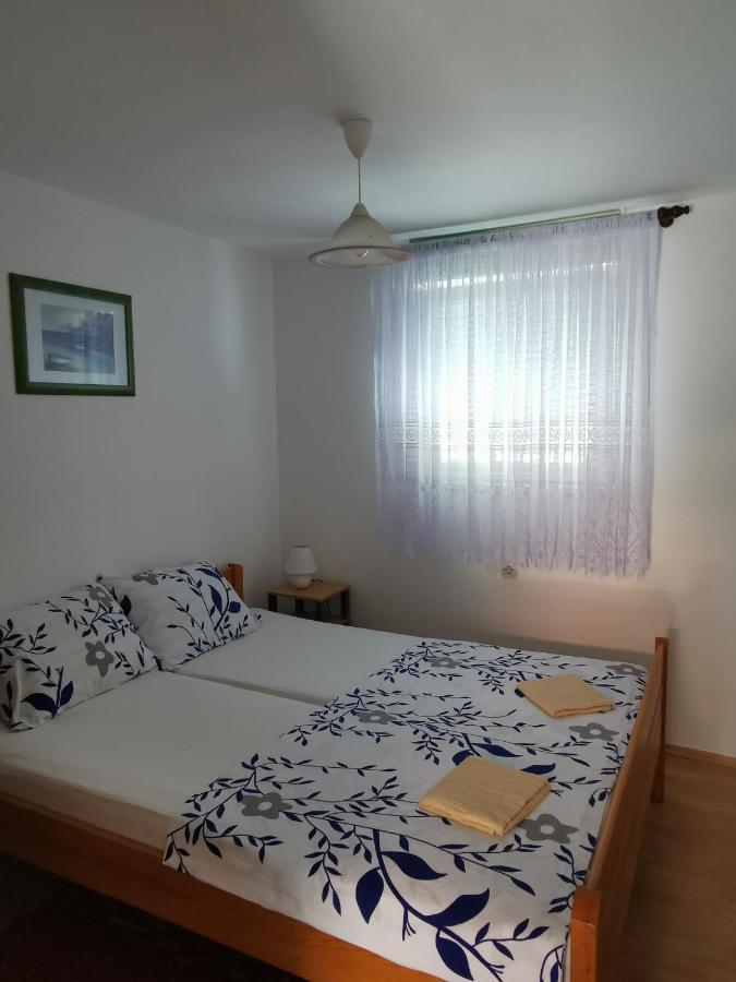 Apartmani Trupeljak Mandre Exterior photo